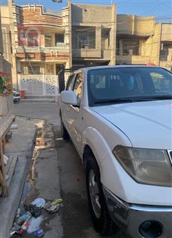 نيسان نافارا